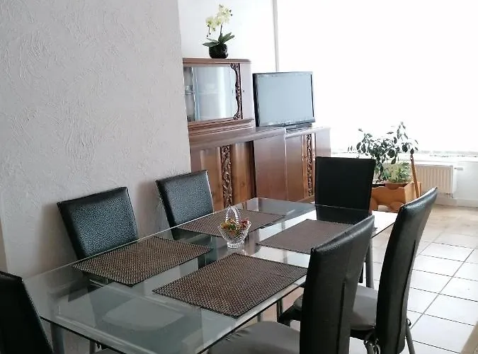 Schoene Im Herzen Von Apartamento